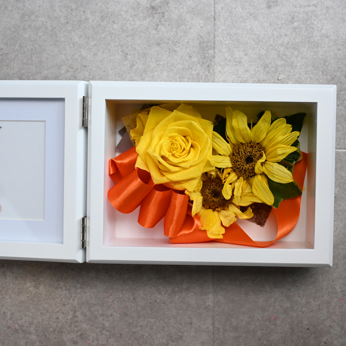 花の保存・横長フォトフレーム3花程度デザイン