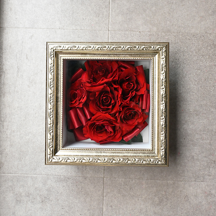 花の保存・23cm正方形ゴールド12花程度まで