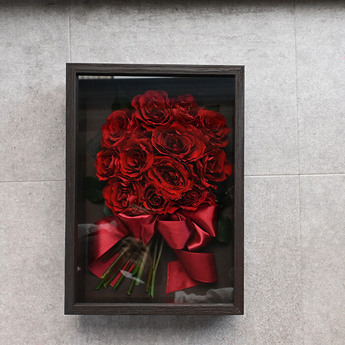 赤バラのプリザーブドフラワー加工