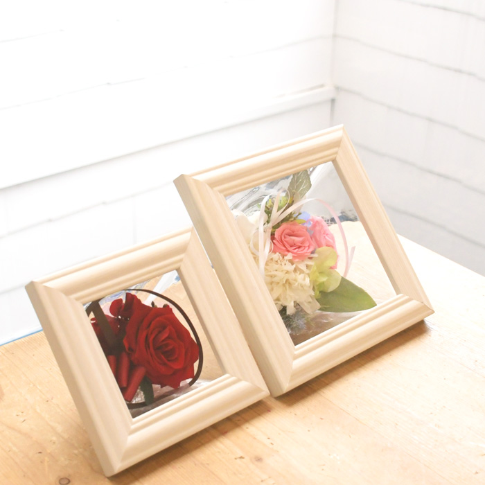 ドライフラワーで保存・ガラス木枠デ1花用デザイン