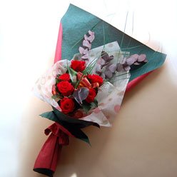 プリザーブドフラワー・赤バラの花束ビックアレンジブーケケース入りH70W30